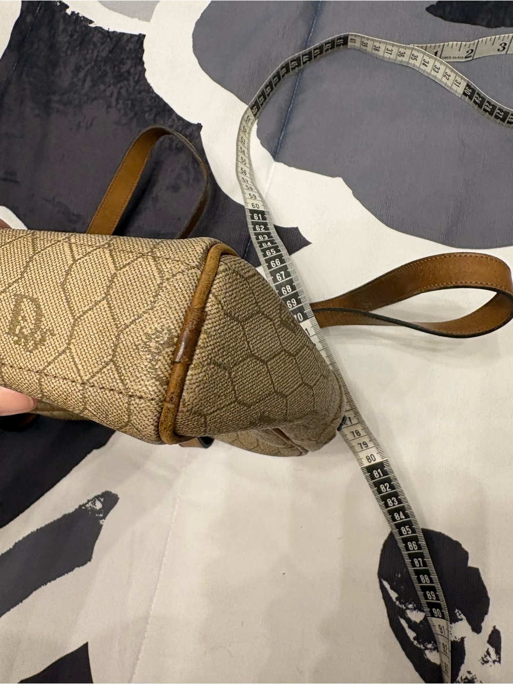 🌟RARE🌟VTG Christian Dior Honeycomb Shoulder BagTan Canvas Leather Marc Bohan Era - Picture 16 of 16